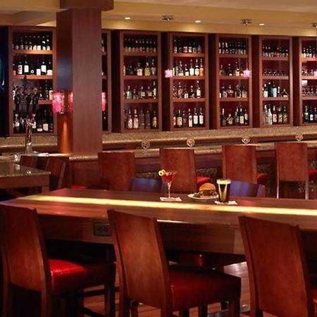 Hotel Wyndham Cleveland Airport Restaurante foto